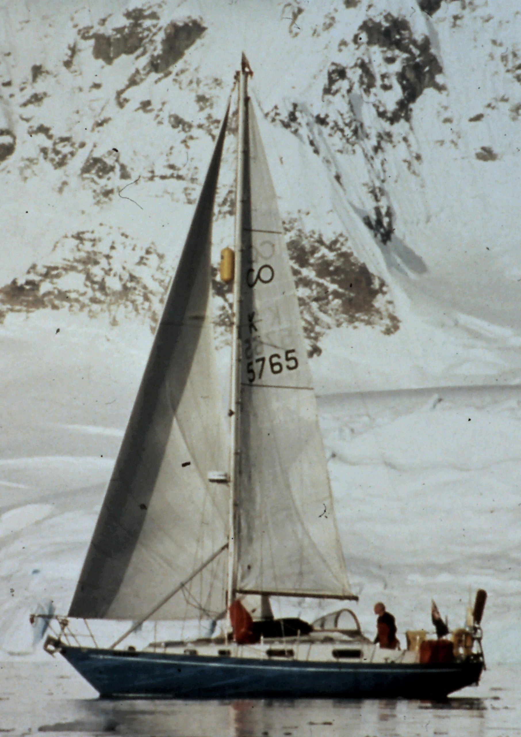 Assent Contessa 32