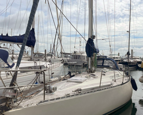 Water Bear - She 36 - in the Marina